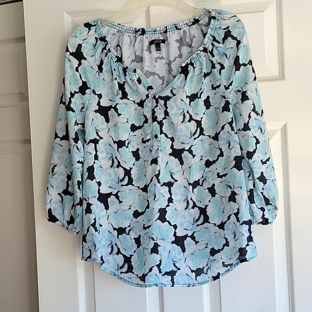 Apt 9 blouse